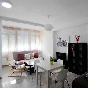  Apartamento Estudio Centrico Metros De La Playa Con Aire By Lightbooking España